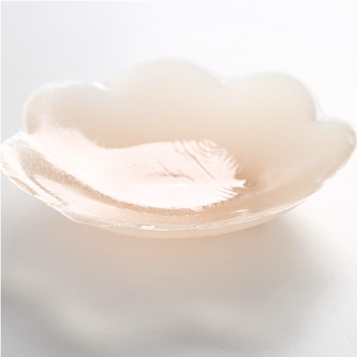 Set of 4 Pairs of Nipple Covers for Women - Seamless, Invisible, Adhesive & Sticky - 100% Silicone, Reusable and Washables Breast Pasties